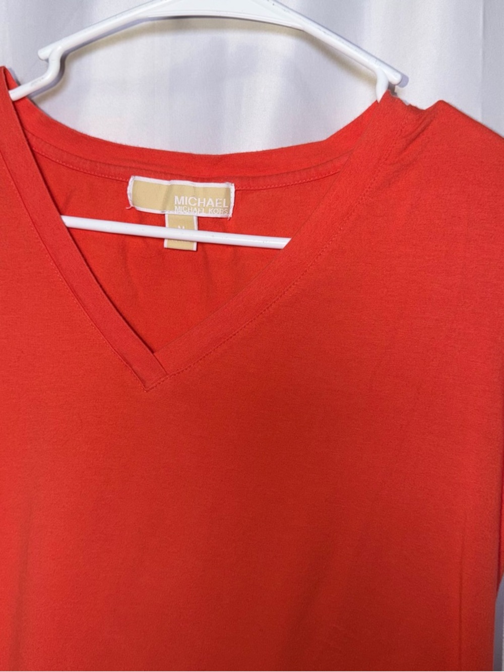 Michael Kors Women's pink V-Neck Short Sleeve Tee #108 - Picture 4 of 7